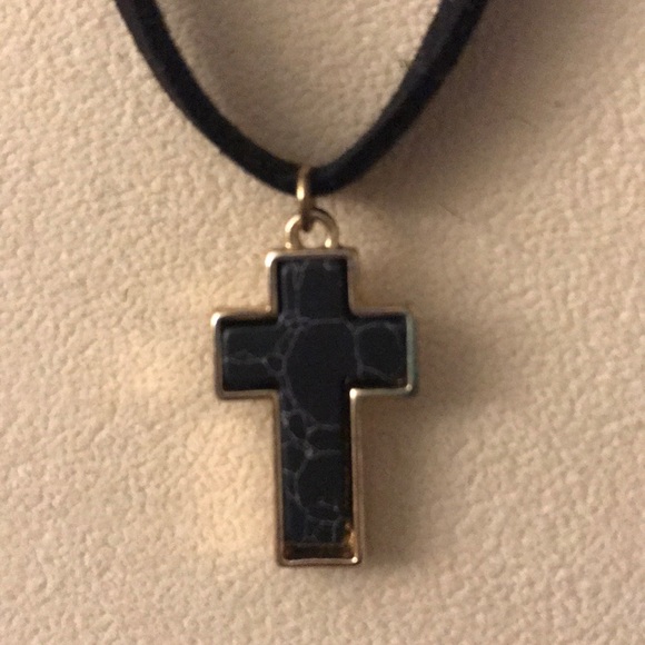 Cross choker set. Trendy/Gothic/Gypsy/Boho-chic - Picture 3 of 3